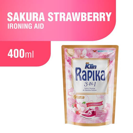 So Klin Rapika Pelicin Pakaian Sakura Strawberry 400ml