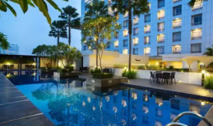 Kolam Renang Hotel
