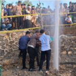 Polisi Amankan Lokasi Semburan Air Setinggi Pohon di Sampang