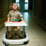 Larangan Baby Walker oleh Negara dan Organisasi Kesehatan